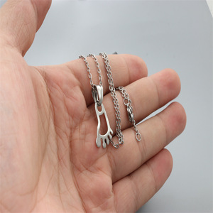 <b>Small</b> Foot-Shaped Pendant <b>Necklace</b> Stainless Steel Unisex Gift Fashionable Silver White Geometric Design - Product Image 2