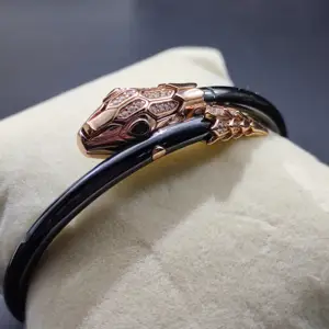 Bracelet en laiton plaqué noir en forme de serpent de meilleure qualité, manchette inspirante pour homme