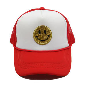 Parche bordado Logo Malla Dos tonos 5 Panel Cara sonriente Cuerda de béisbol Sombrero de camionero - Product Image 1