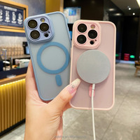 Coque de téléphone magnétique mate personnalisable au toucher agréable pour iPhone 16, compatible avec la recharge sans fil pour iPhone 17, 15, 14, 13, 12, 11