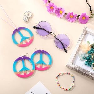 Conjunto <span class=keywords><strong>de</strong></span> 4 piezas <span class=keywords><strong>de</strong></span> <span class=keywords><strong>accesorios</strong></span> <span class=keywords><strong>de</strong></span> <span class=keywords><strong>disfraz</strong></span> <span class=keywords><strong>Hippie</strong></span> Boho Peace Sign Daisy Flower Party Favors Decoraciones <span class=keywords><strong>para</strong></span> mujeres 60s 70s Carnival Party - Product Image 4