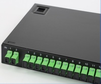 Panel Patch Adapter Pigtail FTTH Rak Kabinet 19-inci Bangbang TX-C2-32 dengan 32 Port SC/APC Garansi 3 Tahun