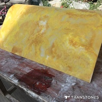 Feuille d'albâtre flexible Colonnes rondes en marbre d'onyx jaune translucide Pierre artificielle Panneaux muraux minces