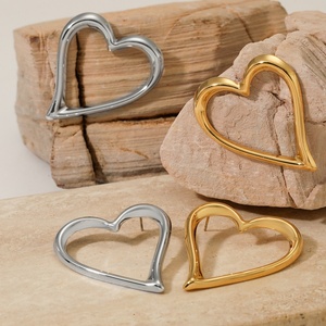 Pendientes de Corazón Grande y Lindos de Acero Inoxidable Chapados en Oro de 18k, Pendientes de Declaración, Pendientes Lisos de Amor - Product Image 3