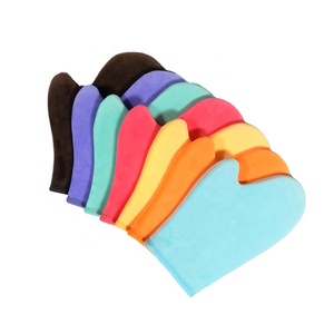 Gant applicateur de lotion bronzante en spray avec pouce - Product Image 1