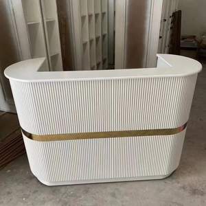 <span class=keywords><strong>Comptoir</strong></span> <span class=keywords><strong>de</strong></span> réception <span class=keywords><strong>de</strong></span> <span class=keywords><strong>boutique</strong></span> au design moderne YS-0669 petit bureau 120/150/180cm disponible en rose blanc vert pour salon <span class=keywords><strong>de</strong></span> beauté hôtel - Product Image 1