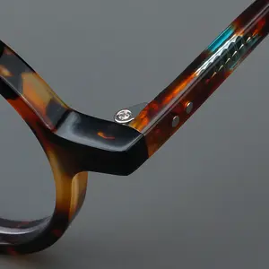 2024 Nieuwe Luxe Designer Vrouwen Optische Frame Mannen Klassieke Ronde Vintage Brillen Kleine Bijziende Bril Voor Aangepaste Logo