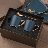 Caja de Regalo Rígida de Lujo Moderna Personalizada de Calidad Superior Hecha en China 2026 con Recubrimiento UV, Grabado en Relieve y Laminado Mate
