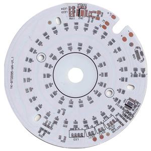 Panneaux de lampes LED numériques à haute vitesse et formes complexes pour cartes PCBA de centres de données à faible latence et conceptions de masques de soudure verts - Product Image 3