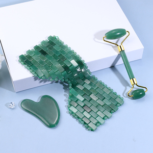 Rosa quarzo giada rullo Guasha maschera <span class=keywords><strong>viso</strong></span> Set Logo personalizzato <span class=keywords><strong>pietra</strong></span> di cristallo naturale rullo Gua Sha maschera massaggiatore maschera - Product Image 3