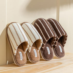 Chaussons pour femmes en PVC, pour rester au chaud à la maison, antidérapants, nouveau produit - Product Image 1