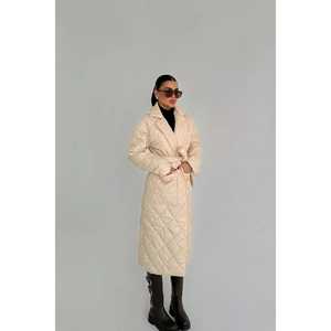 Abrigo Acolchado de Plumón Color Crema para Mujer - Product Image 3