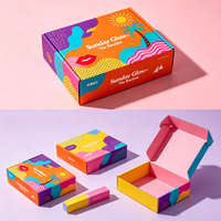 Boîtes en papier kraft écologiques et recyclables pour cadeaux, avec logo personnalisé, impression CMJN, finition UV/brillante/estampée, pour vêtements, chaussures, papier de soie