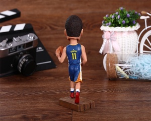 Nouveau Design de Figurine en résine <span class=keywords><strong>NBA</strong></span> <span class=keywords><strong>Sport</strong></span> Bobblehead personnalisé pour cadeau promotionnel - Product Image 4