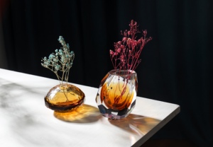 Vase en verre de Murano brun soufflé à la main Design Art déco avec vent simple Artisanat Design artistique de table - Product Image 6