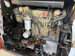 Second Hand for <strong>Bobcat</strong> Classic Model S300 S330 <strong>Skid</strong> <strong>Steer</strong> <strong>Loader</strong> Made in USA 2 Ton Rated Load Good Condition Core Engine - Product Image 6