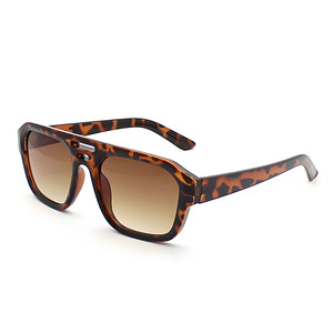 Gafas de Sol de Diseñador de Marca para Hombre y Mujer, Lentes Polarizadas Modernas Unisex, Monturas Cuadradas de Alta Calidad para Exteriores - Product Image 5