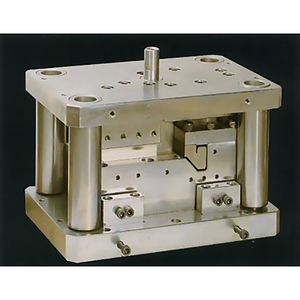 Vente flash : Machine à refendre pour bobines d'acier, 220 V, largeur de coupe réglable de 0,1 à 1 mm, capacité de 1 tonne - Product Image 1