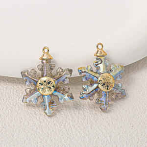 Nouveau pendentif en alliage de neige transparent bricolage Six Points accessoires étoiles en gros - Product Image 3