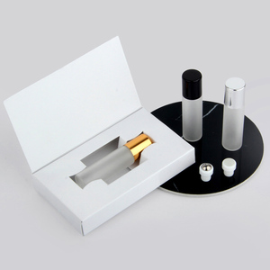 SUMEEAR botol rol es bentuk datar <span class=keywords><strong>5ml</strong></span> kotak hadiah botol <span class=keywords><strong>Roll</strong></span>-<span class=keywords><strong>on</strong></span> parfum kaca es dapat diisi ulang untuk pengujian sampel aroma - Product Image 1