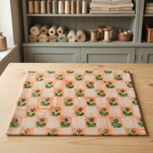Tela Orgánica Estampada Floral 100% Algodón Ligero con Estampado Personalizado para Vestidos de Niñas y Mujeres, Ideal para Cortinas y Bolsos Hechos a Mano - Product Image 1