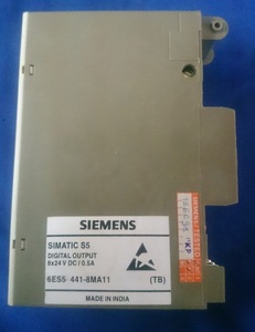 Yeni ve orijinal Plc 6ES54418MA11 <span class=keywords><strong>SIMATIC</strong></span> <span class=keywords><strong>S5</strong></span> 4418 dijital çıkış 8P 24VDC05A PLC programlama denetleyici - Product Image 3