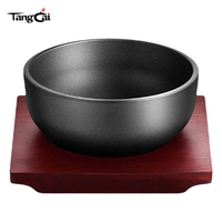 Bol de service en fonte de style coréen sans PFAS, pré-assaisonné, avec base en bois, idéal pour la préparation du bibimbap et des soupes