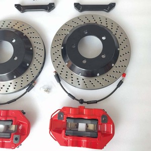 Pinzas de freno automáticas de alto rendimiento Pinza de freno de 4 ollas GT4 para <span class=keywords><strong>Mercedes</strong></span> Clase <span class=keywords><strong>E</strong></span> W212 - Product Image 5