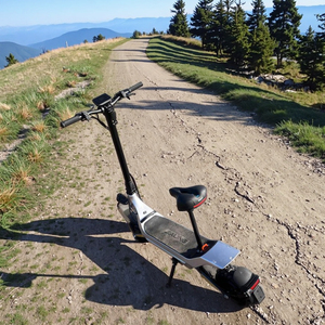 Scooter Inteligente con GPS para Desplazamientos Urbanos |   Diseño Ligero y Plegable con Batería de Larga Duración, Resistente al Agua - Product Image 2