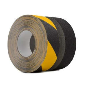 Cintas Antideslizantes Safety-Walk, Partículas Minerales Abrasivas Extra Grandes, Adhesivo de Alto Rendimiento, para Áreas Públicas, Ligeras - Product Image 1