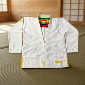 ชุดยูโดบราซิลเลี่ยนยิวยิตสู (BJJ Gi) สำหรับทุกเพศ ได้รับการรับรองจาก IBJJF ผ้าเพิร์ลวีฟ ทนทาน โลโก้ด้านหน้า แห้งเร็ว ปรับแต่งได้ - Product Image 1