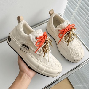 รองเท้าผ้าใบพื้นหนาและดีไซน์ยกสูงสำหรับคู่รัก รองเท้าผ้าใบอินเทรนด์แบบออริจินัลขนาดเล็ก - Product Image 3