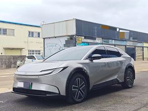 Toyota BZ5 550 2025 Sedán Eléctrico de Nueva Energía de Largo Alcance, <span class=keywords><strong>Coche</strong></span> Usado Automático con Conducción Inteligente JOY, LHD, Stock Disponible - Product Image 3