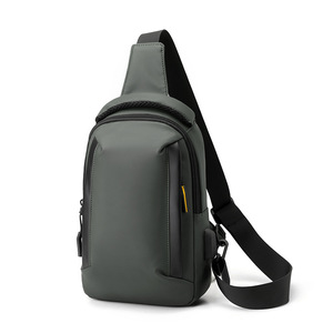 Nouveau sac à bandoulière multifonctionnel pour homme en PU, grande capacité, sac de poitrine de sport avec compartiment pour téléphone portable décontracté - Product Image 5