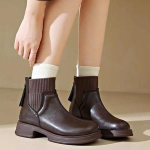 YL7443 <span class=keywords><strong>Bottes</strong></span> <span class=keywords><strong>de</strong></span> <span class=keywords><strong>pluie</strong></span> élégantes <span class=keywords><strong>pour</strong></span> femmes avec lacets Nouvelles <span class=keywords><strong>bottes</strong></span> <span class=keywords><strong>pour</strong></span> toutes les saisons - Product Image 4