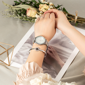 Artículos promocional al por mayor, 4 piezas/juego, reloj, pulsera, juegos de regalo, logotipo personalizado de Navidad - Product Image 4