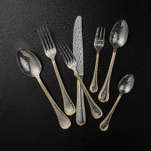 Cubiertos de Acero Inoxidable Dorado de Lujo con Logotipo Personalizado, Estilo Palacio Retro, para Catering, Cuchillos y Tenedores Europeos Tallados - Product Image 4