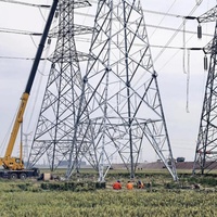 Tour de transmission d'énergie tropicale personnalisée Kehua, treillis en acier multi-spécifications 10kV-500kV, résistance aux typhons 12, durée de vie supérieure à 30 ans