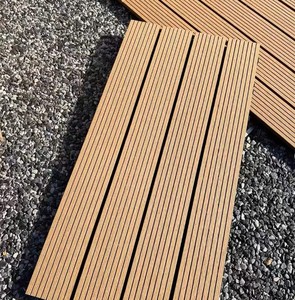 Piastrelle per Esterni 60*30cm ad Incastro Fai-da-Te in WPC Composito Legno-Plastica per Patio e Tetto - Product Image 1