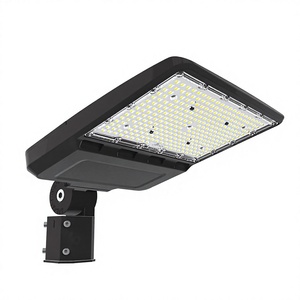 Lampadaire LED 100W 150W 200W 300W IP66, allumage crépusculaire, en alliage d'aluminium, lumière du jour 5000K, Type III, pour parking extérieur - Product Image 1