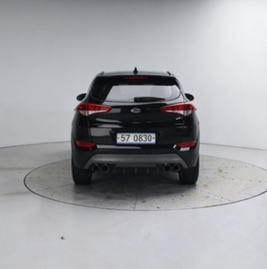 Hyundai Tucson 2.0 CRDi Automático Diésel SUV Familiar Confiable, Vehículo Usado de Corea, Bajo Costo de Manejo, Espacioso y Eficiente en Combustible - Product Image 1