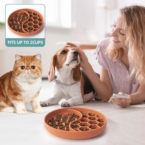 Nouveau Bol d'alimentation lente en silicone écologique pour animaux de compagnie, antidérapant, motif nid d'abeille, personnalisable, pour la vente en gros - Product Image 2