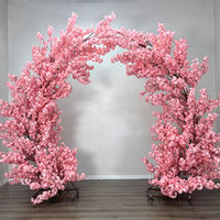 Arche de toile de fond pour réception de mariage, décoration florale, arbres de cerisier, arrangements floraux personnalisés