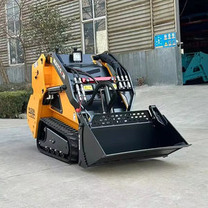 Kubota EStand On Mini Skid Steer Loader con accesorios de cubo 4 en 1 - Product Image 2