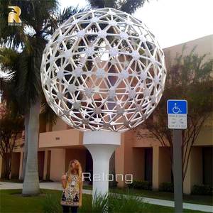 Escultura Moderna de Gran Tamaño para Exteriores, Estatua Abstracta de Pelota de Golf Grande de Acero Inoxidable - Product Image 5