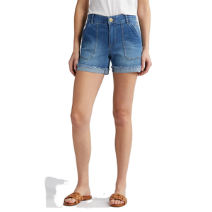 Nuevos shorts de mezclilla ajustados para mujer, color rojo rosado, transpirables, lavados, casuales, elásticos, con diseño rasgado y perforaciones grandes para verano. - Product Image 1