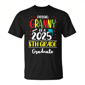Camiseta de Graduación de 8º Grado para Abuela Orgullosa, Clase de 2025, para Uso Promocional - Product Image 2