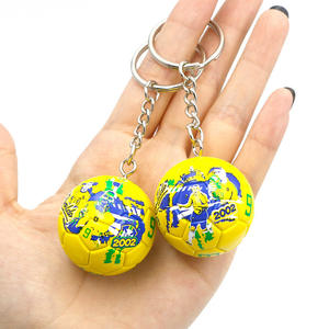 Porte-clés pendentif mini ballon de football en PU, simulation Coupe du Monde de Football 2026, souvenir de <span class=keywords><strong>match</strong></span>, cadeau créatif pour événements - Product Image 6