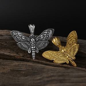 Collar con Colgante de Acero Inoxidable con Diseño de Mariposa y Efecto Esqueleto, Accesorios de Moda al por Mayor - Product Image 2