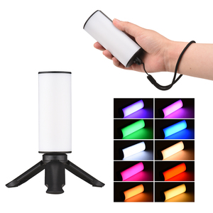 Andoer ไฟวิดีโอ LED ขนาดเล็ก W100RGB หรี่แสงได้2500K-9000K 20เอฟเฟกต์ไฟเติม RGB แบบชาร์จไฟได้ - Product Image 2